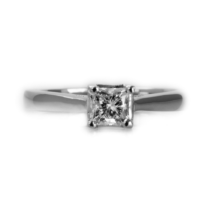 Anillo de compromiso | Elegancia y Brillo en Joyería Impegno