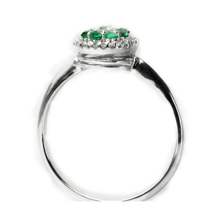Anillo de compromiso | Elegancia y Brillo en Joyería Impegno