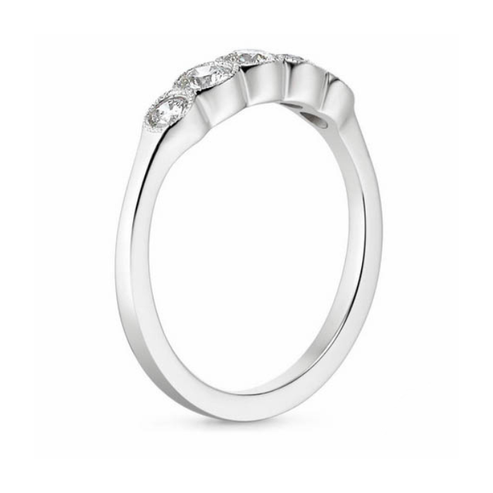 Anillo de compromiso | Elegancia y Brillo en Joyería Impegno