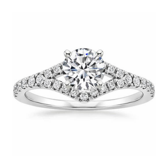 Anillo de compromiso | Elegancia y Brillo en Joyería Impegno