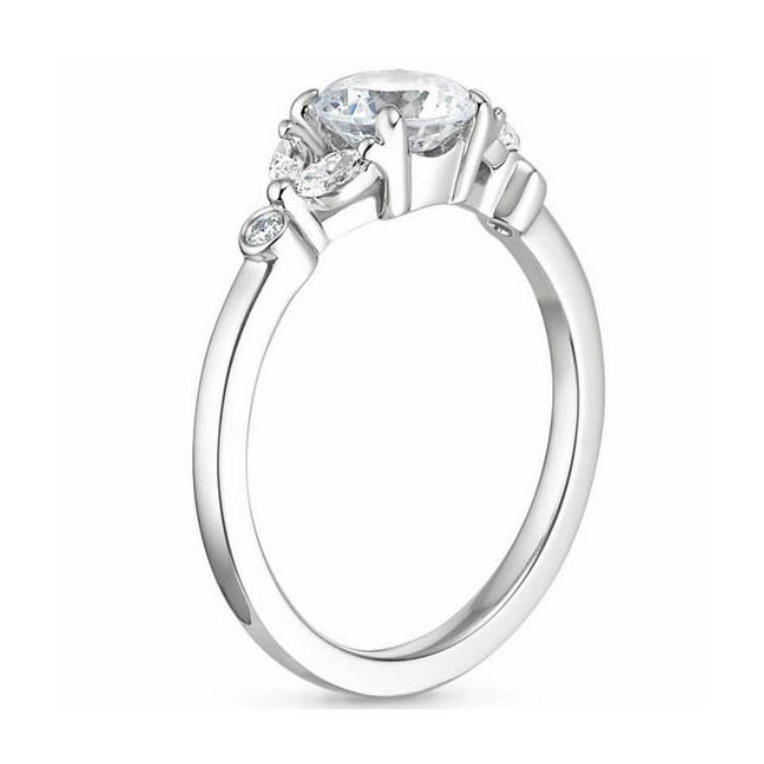 Anillo de compromiso | Elegancia y Brillo en Joyería Impegno