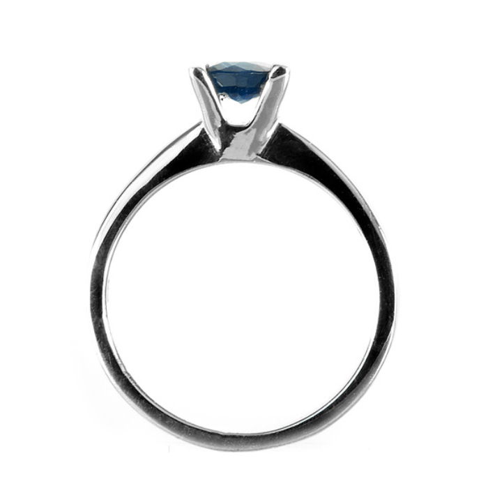 Anillo de compromiso | Elegancia y Brillo en Joyería Impegno