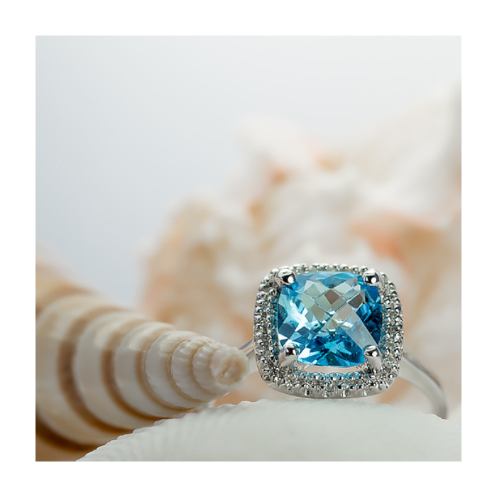 Anillo de compromiso con diamantes y topacio - Elegancia y calidad