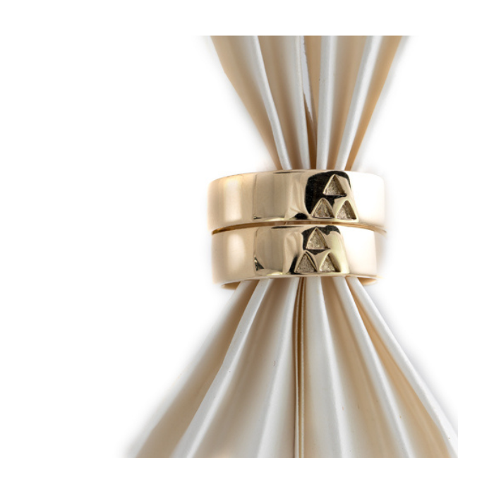 Anillo de Matrimonio | Elegancia y Brillo en Joyería Impegno