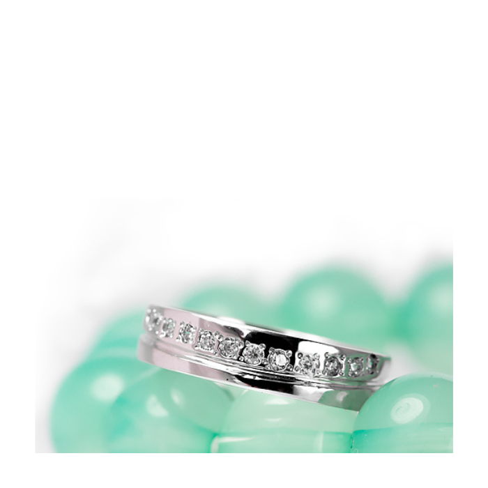Anillo de Matrimonio | Elegancia y Brillo en Joyería Impegno.