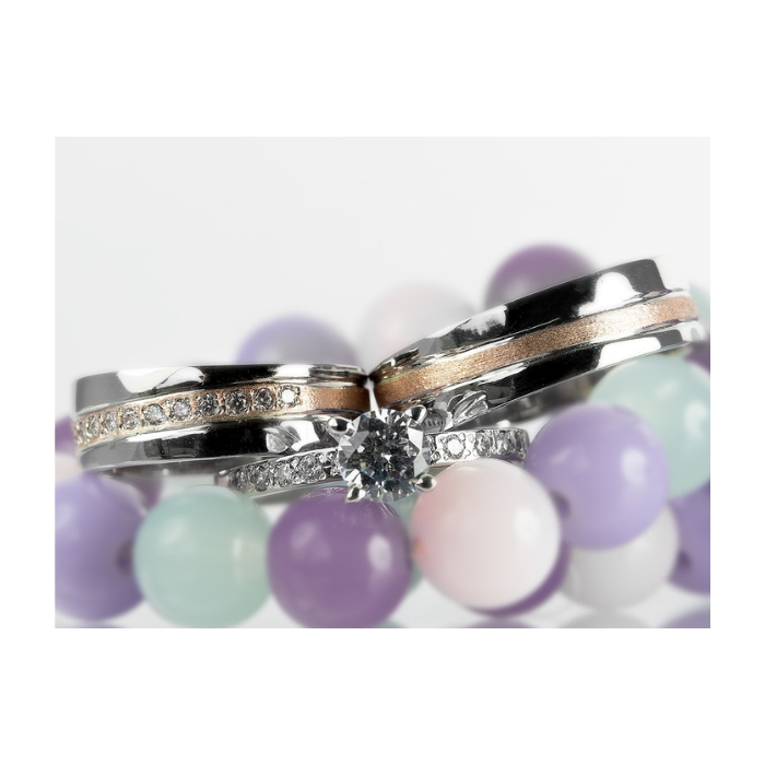 Anillo de Matrimonio | Elegancia y Brillo en Joyería Impegno