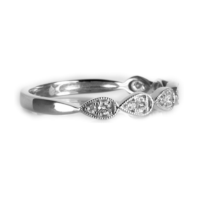 Anillo de Matrimonio | Elegancia y Brillo en Joyería Impegno